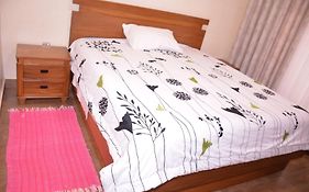 Shinning Hotel